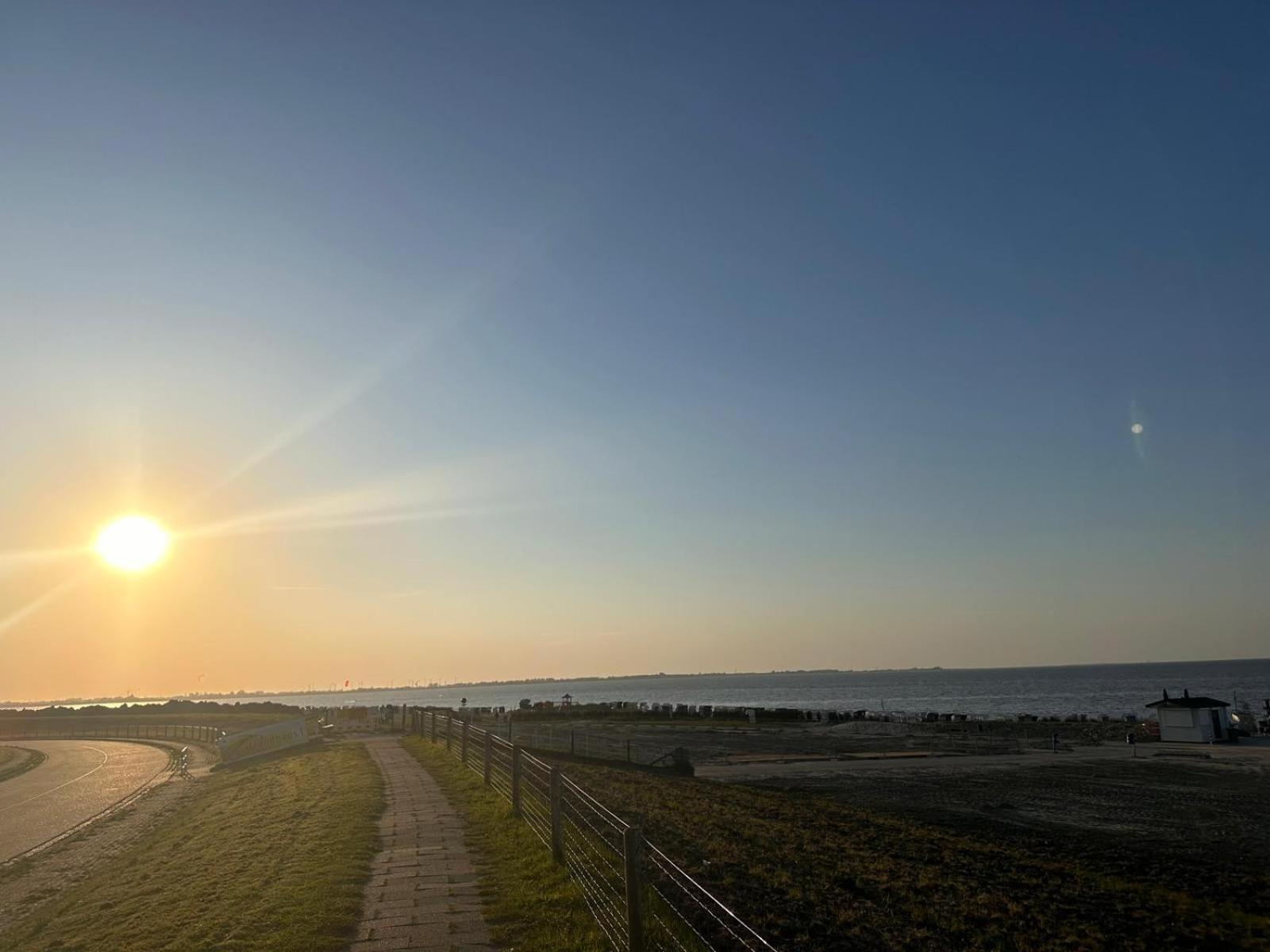 Strandhaus Nina - Ferienhaus Hooksiel Luaran gambar